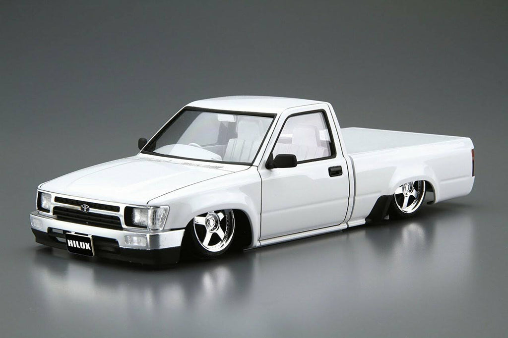1/24 Scale Hilux Kit C23352