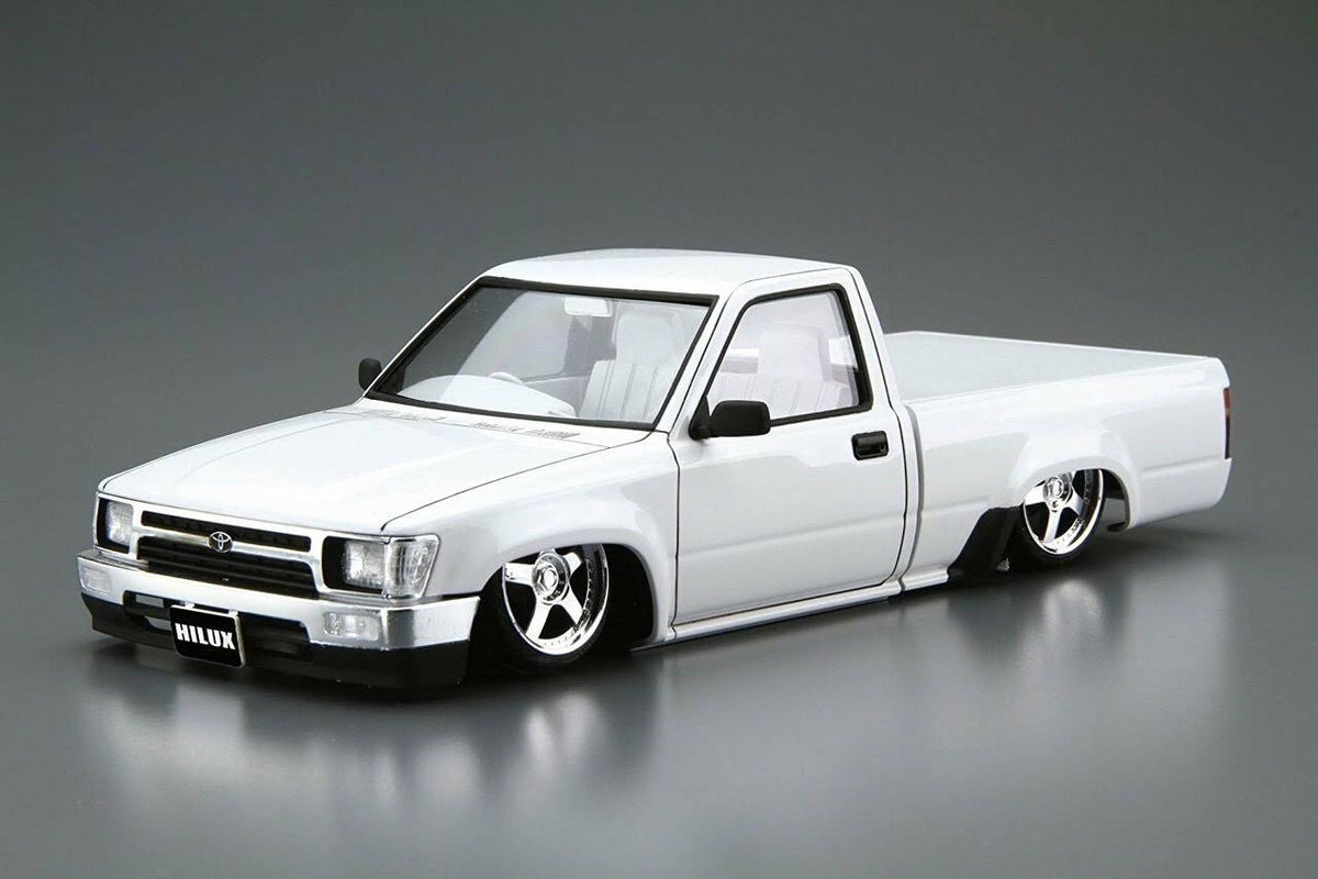 1/24 Scale Hilux Kit C23352