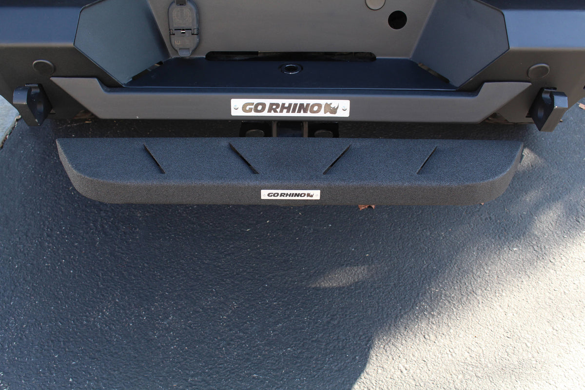 Universal Hitch Step Z18587