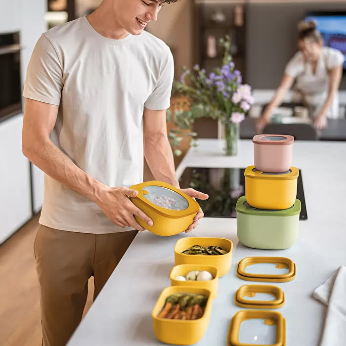 Rectangular Container Mango Yellow 900CC R67451