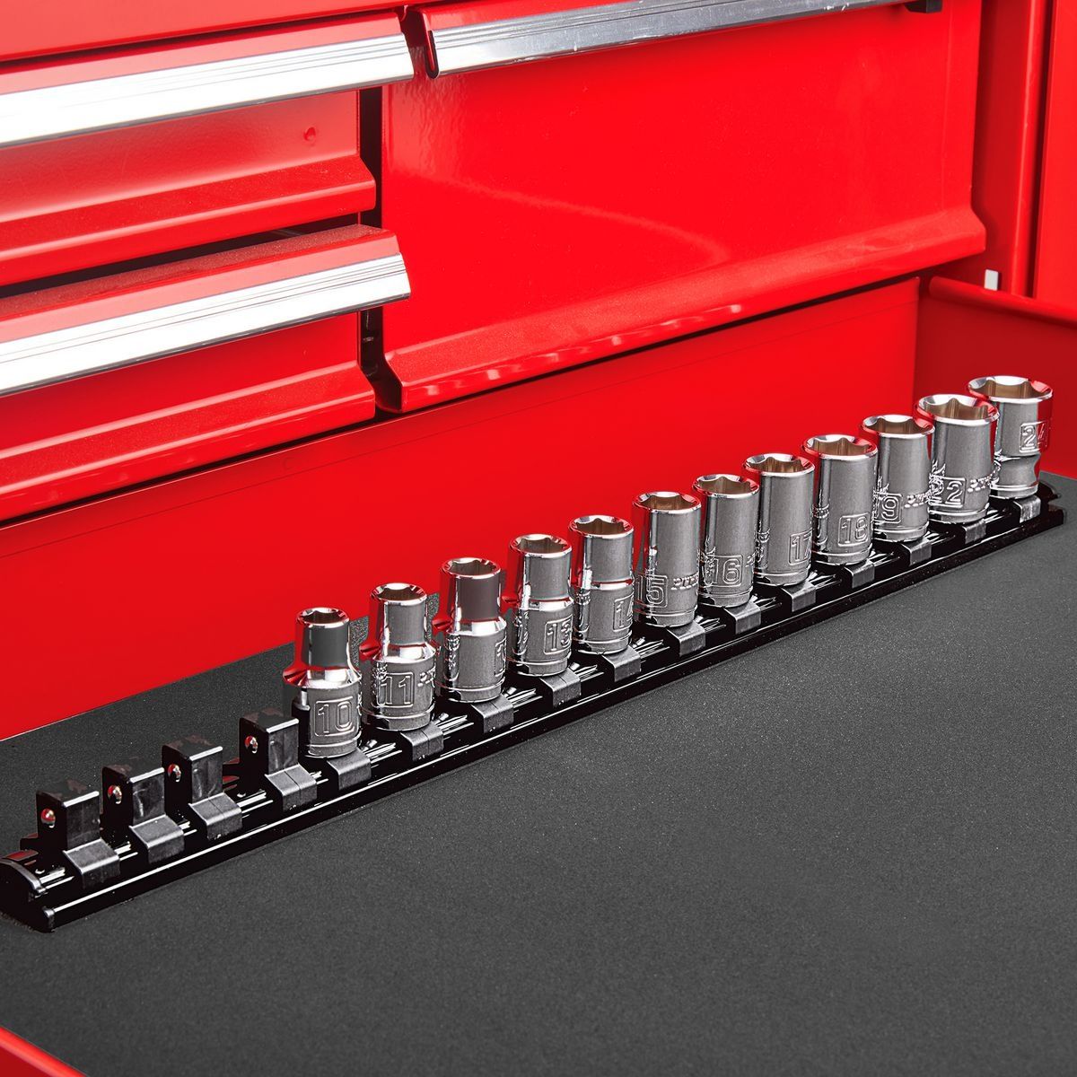 1/2 in. Magnetic Socket Rail D6241